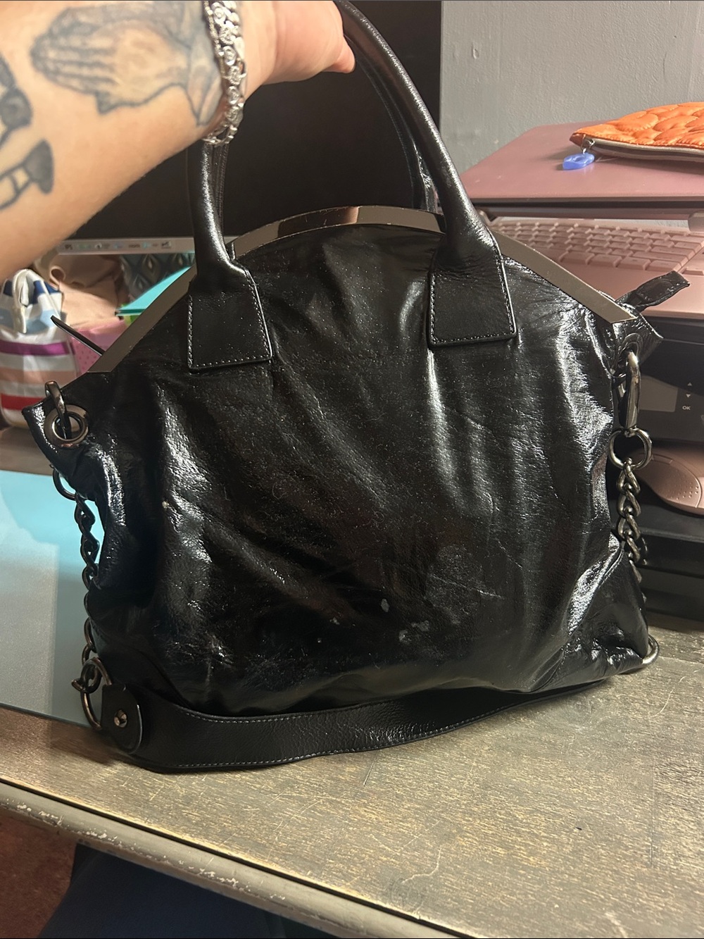 Vintage Patent Leather HOBO International Shoulder bag with chain detailed strap - Picture 3 of 6